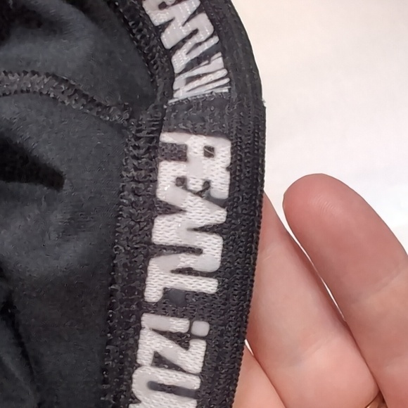 Pearl Izumi Women's Black Compression Padded Biking Shorts Size XXL - Picture 2 of 5